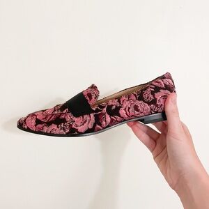 Kate spade pink floral textured slip on loafers size 7.5 women’s